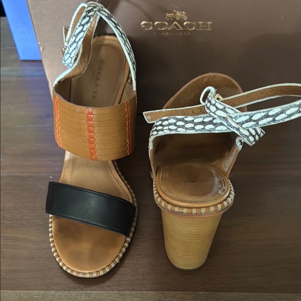 Coach Women's Tan and Black Heels